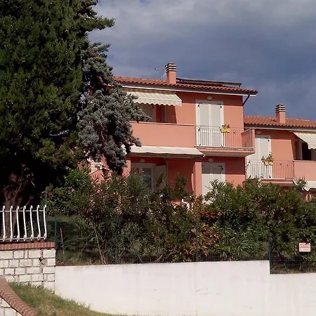 Aparthotel Amarenumana